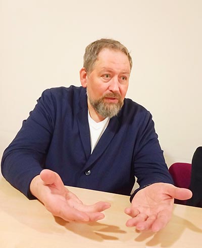 Станислав Дужников признается, что с большим удовольствием сыграл бы в кино кого-нибудь из русских путешественников. Фактура для этого у актера вполне подходящая. 