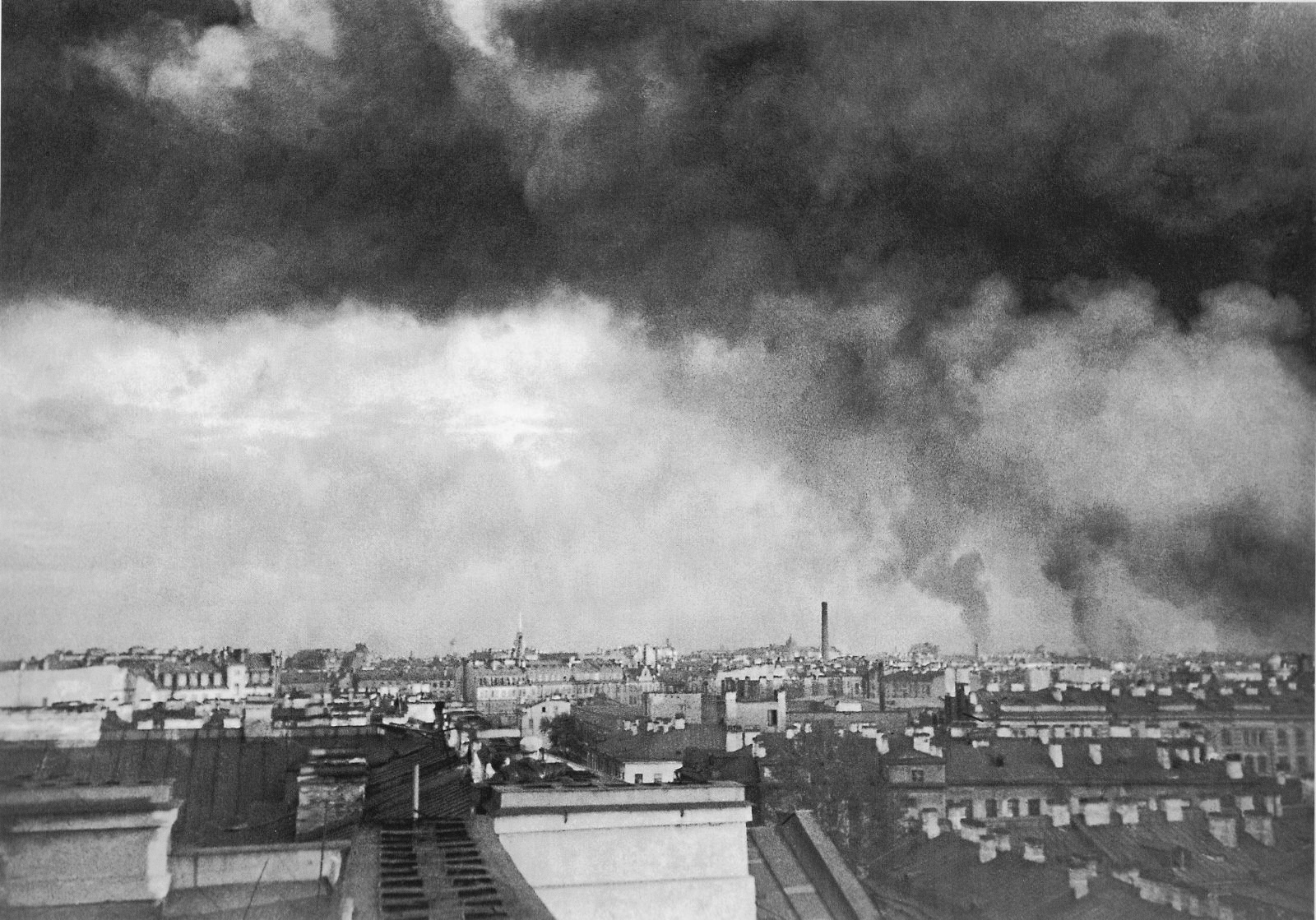 пожар на Бадаевских складах Ленинграда 8 сентября 1941 года