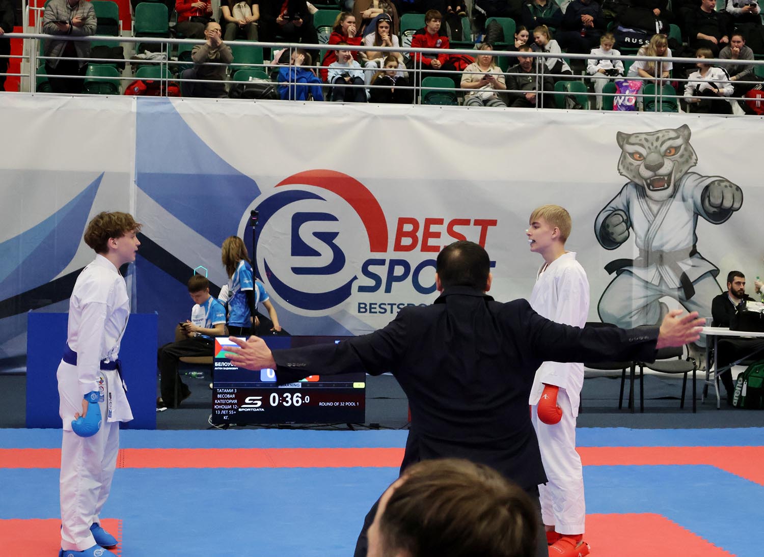 За секунду до боя. Фото: Дмитрий Сивков