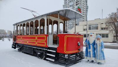 Волшебный Трамвай Деда Мороза 2025: Ваш Билет в Зимнюю Сказку Казани!