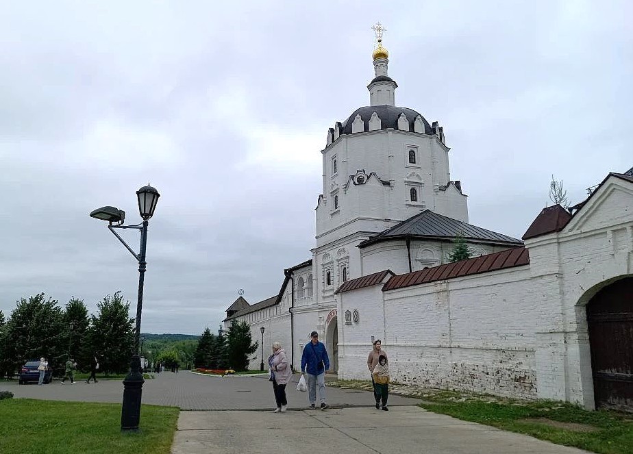 надвратная церковь Богородице-Успенского монастыря острова-града Свияжск