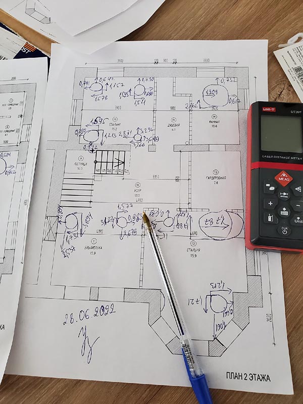 После исследования помещения специалист по биолокации составляет подробный его план с указанием патогенных зон. Фото: из архива Гульнары Уразмановой