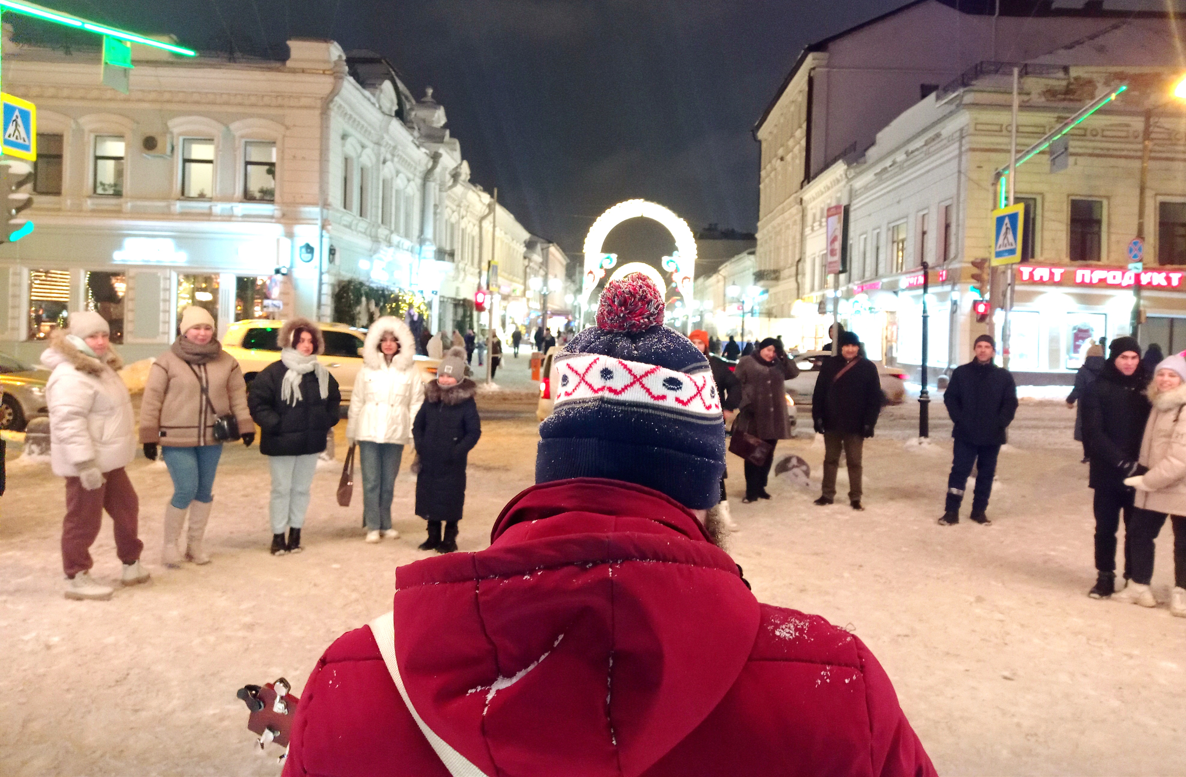 Зимой слушателей у Константина Игнатова меньше, чем летом, тем они ему дороже. Фото: Дмитрий Сивков