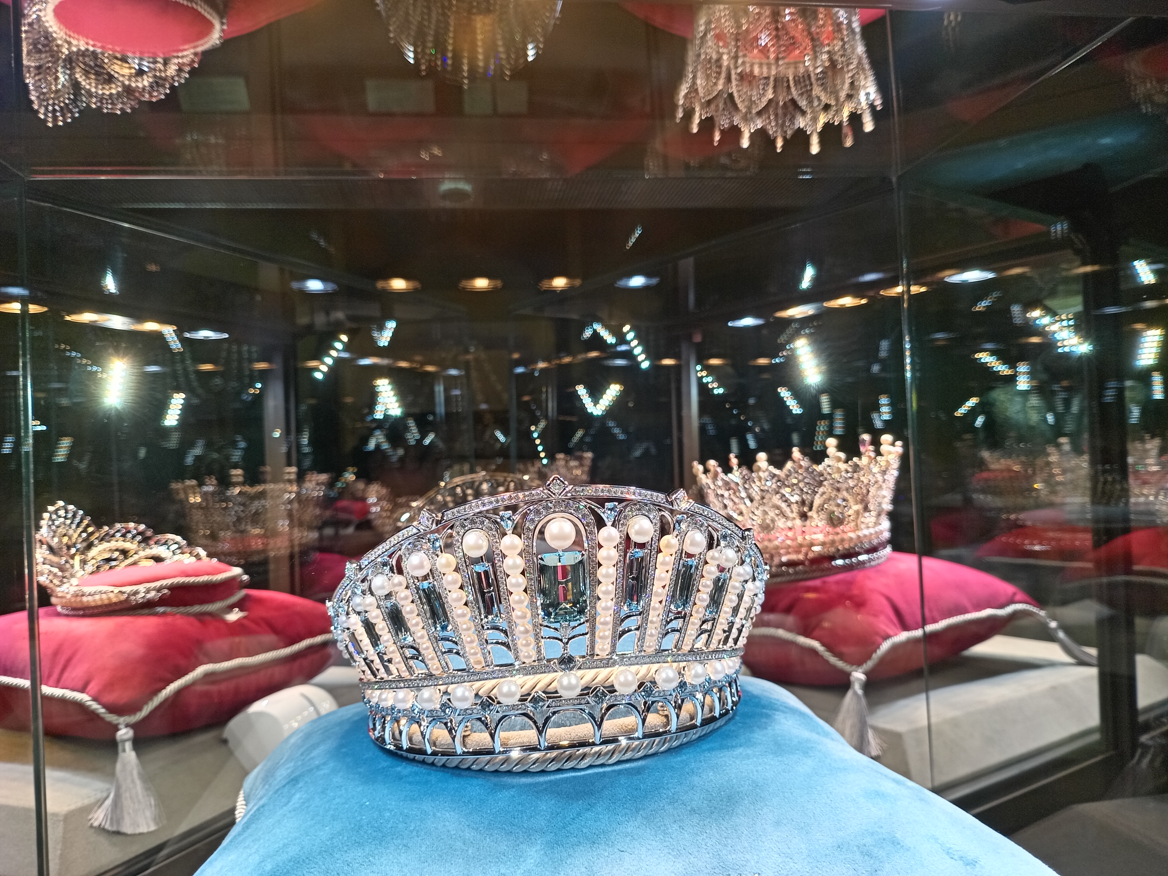 Короны «Мисс БРИКС» стали национальным достоянием Татарстана