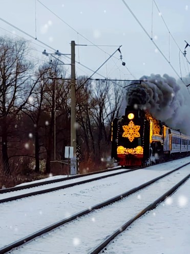 Поезд Деда Мороза прибывает в Казань