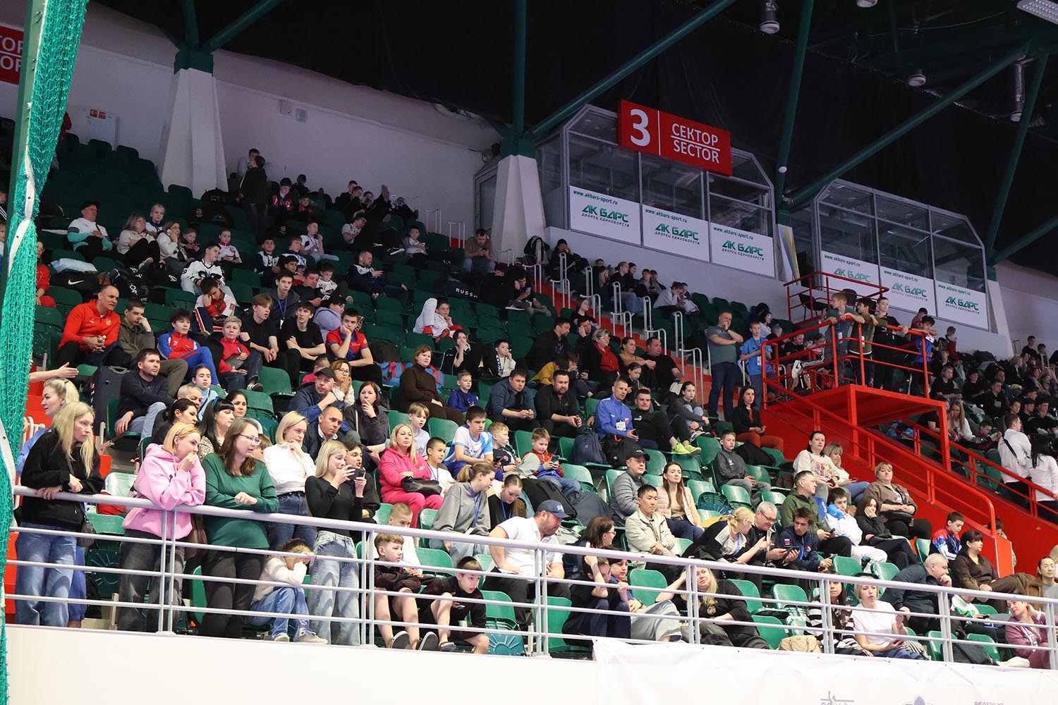 Трибуны «Кубка Ак Барс» не пустовали. Фото: Дмитрий Сивков