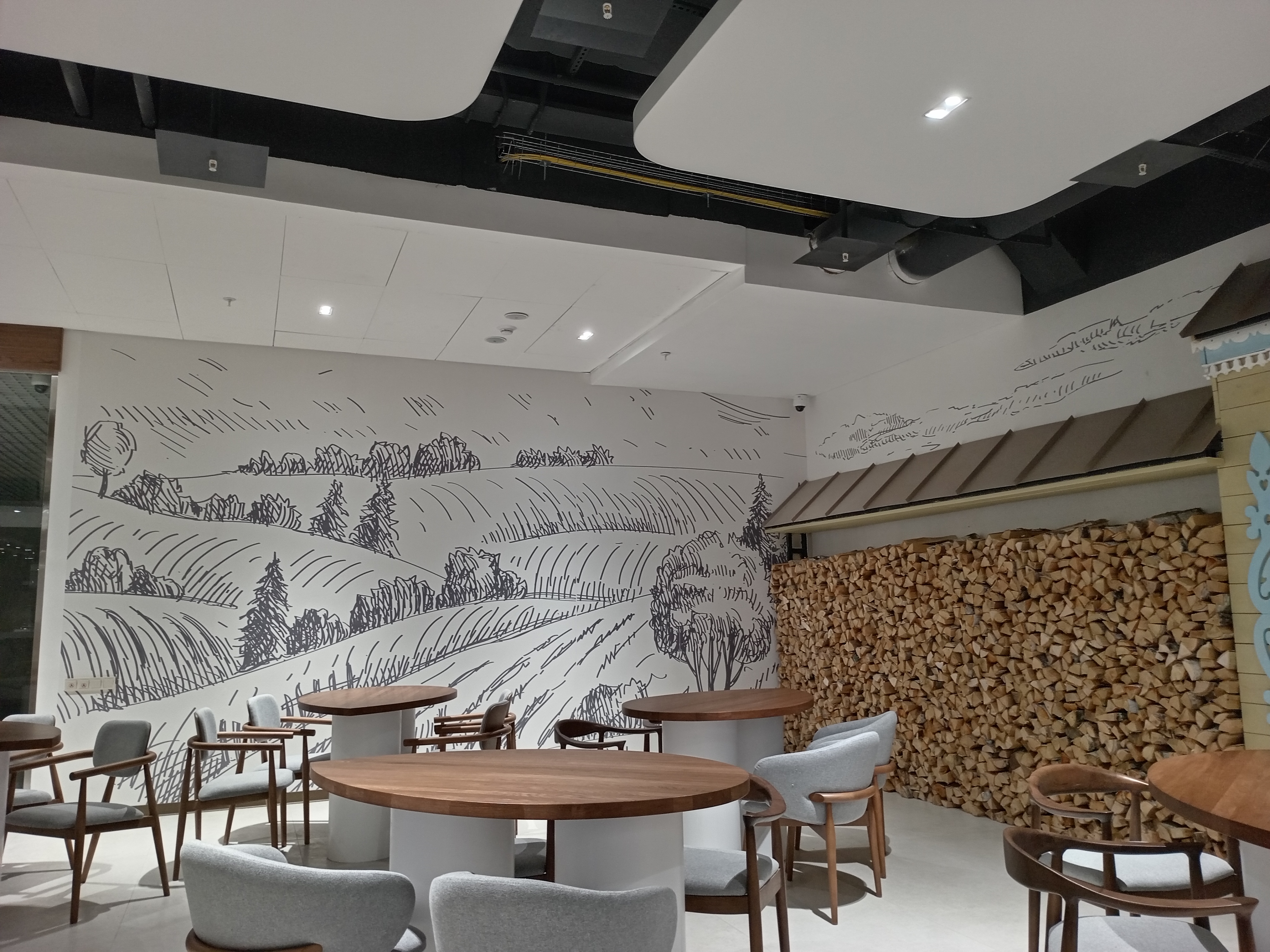 В таком уютном кафе приятно отведать блюда национальной татарской кухни. Фото: Ольга Иванычева