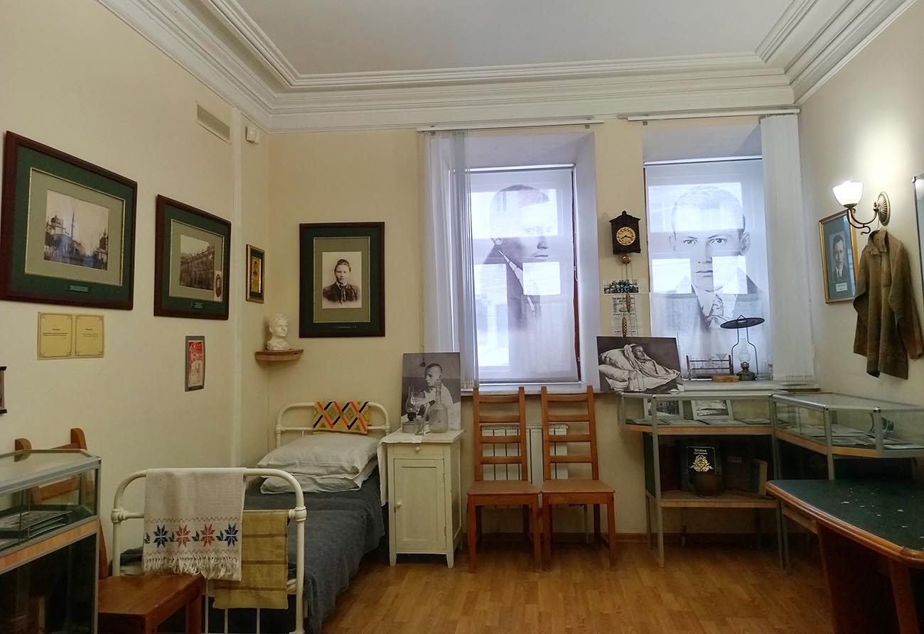 В Казани воссоздали больничную палату, где умер народный поэт Габдулла Тукай