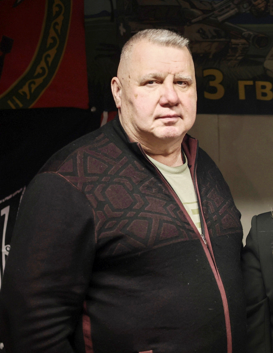 Учредитель музея Андрей Мишенькин занимается доставкой на фронт гуманитарной помощи нашим землякам-татарстанцам. Сейчас инициатива переросла в сообщество «Фронтовые перевозчики», его участники и привезли основную часть экспонатов. Фото: Александр Ефремов