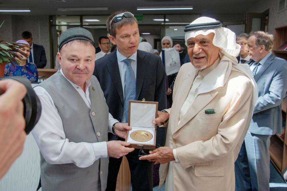 Трудности синхронного перевода: не просто услышать иностранного гостя Казани, но и донести его слова максимально верно