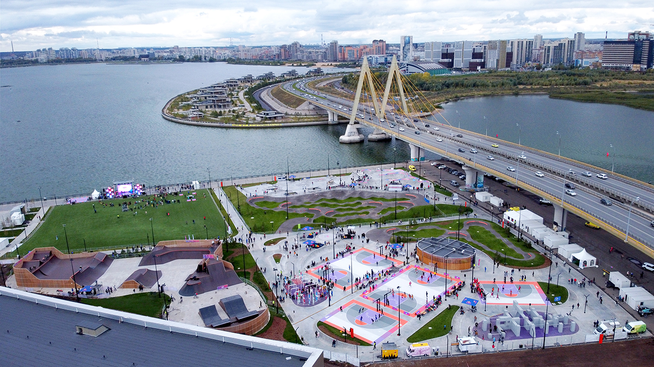 «УРАМ» — самый большой экстрим-парк в России, который состоит из двух частей — открытой и крытой. Здесь проходят соревнования мирового и всероссийского масштаба: международные, всероссийские и республиканские соревнования и мероприятия. Фото: экстрим-парк «УРАМ»