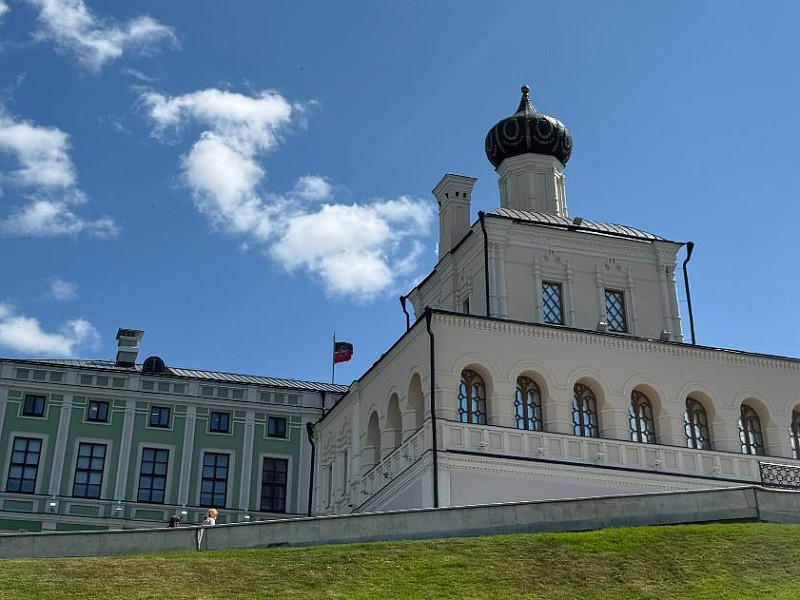 Проверим знания: интерактивная программа «Самый важный документ»