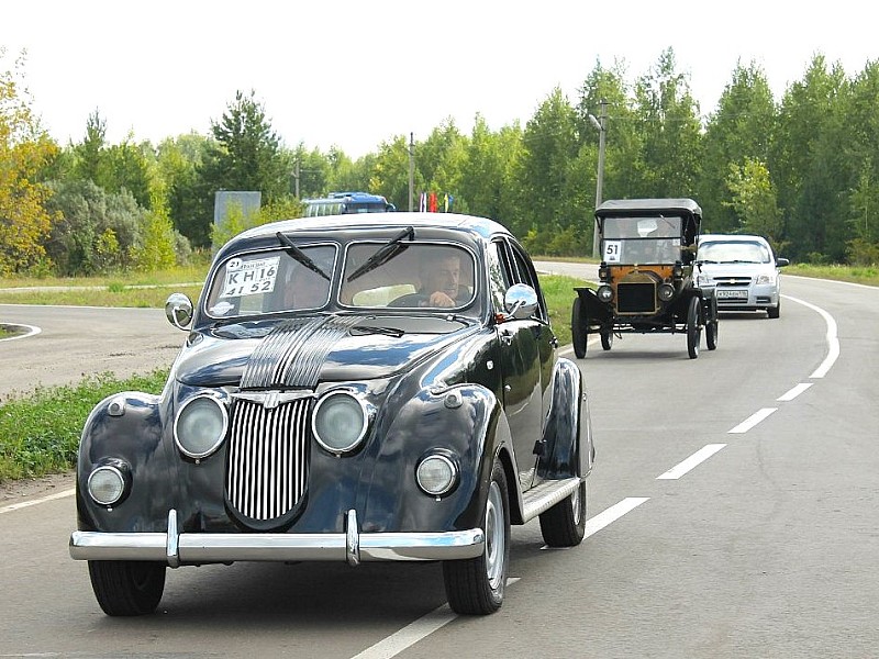 300 легенд мирового автопрома представят на Свияжских холмах