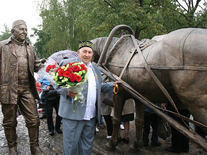 90 лет Асгату Галимзянову — прототипу памятника у стен Казанского кремля — отметили вручением его именной премии
