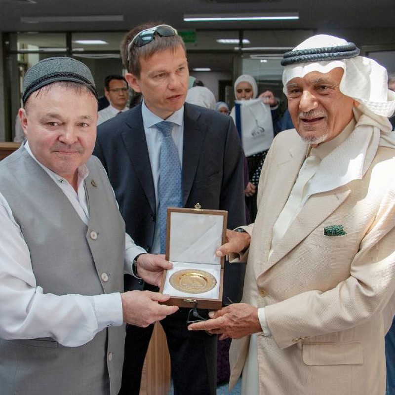 Трудности синхронного перевода: не просто услышать иностранного гостя Казани, но и донести его слова максимально верно